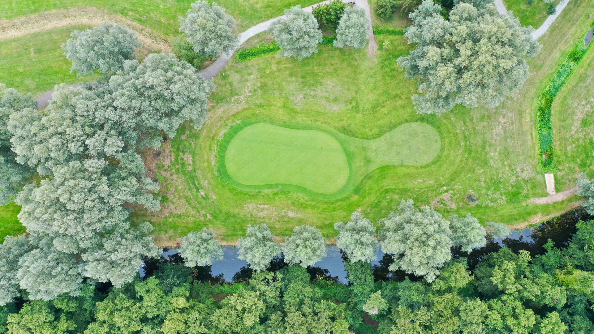 Aerial view of Benton Hall golf course