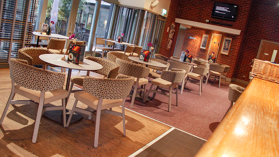 Benton Hall Golf and Country Club Members Pulse Bar